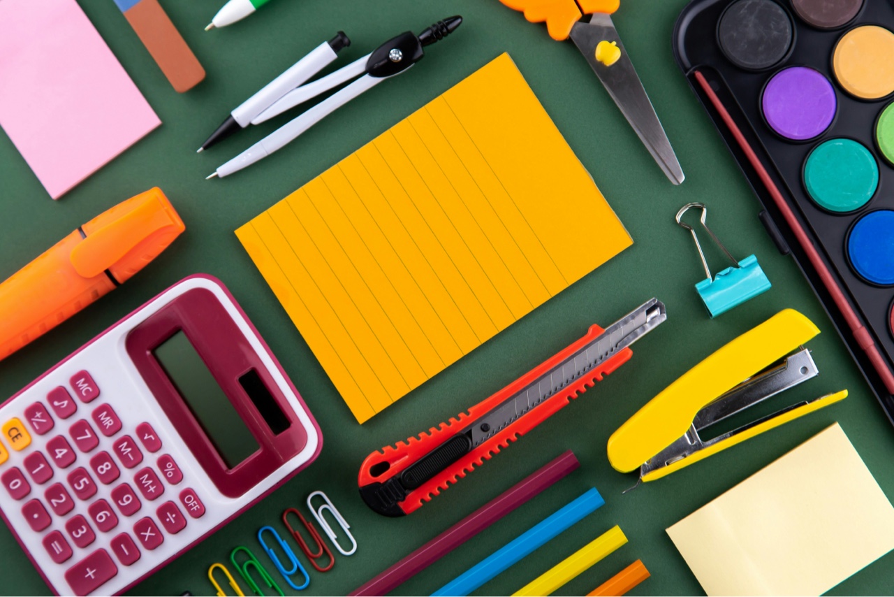 Cover Image for Slash Your Back-to-School Bill: 7 Essentials Under $1 and 5 under $5 (2025 Guide)